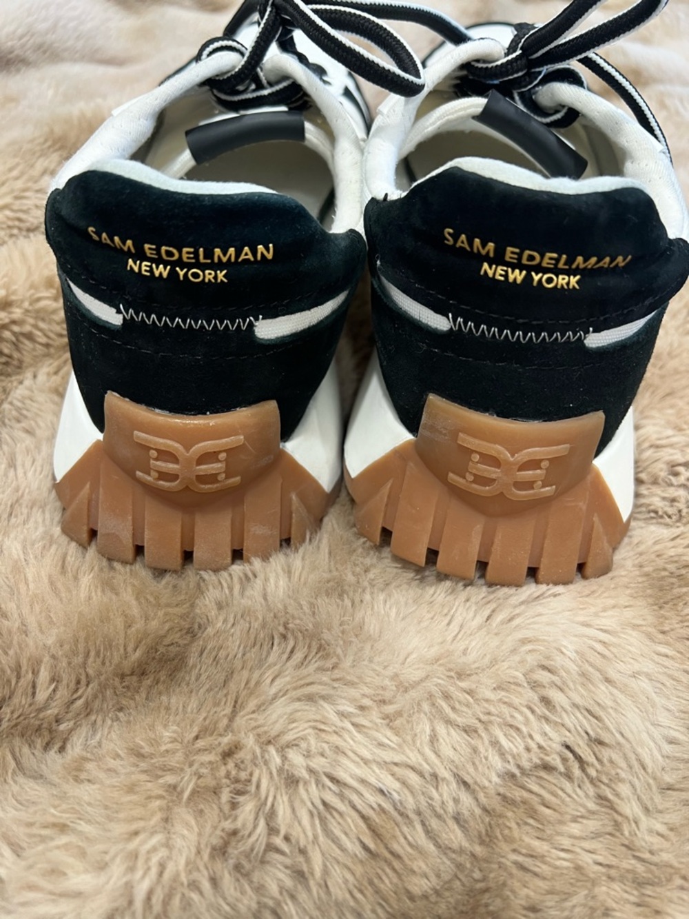 Sam Edelman White, Black & Gum Platform Low-Top Sneakers - Picture 3 of 6